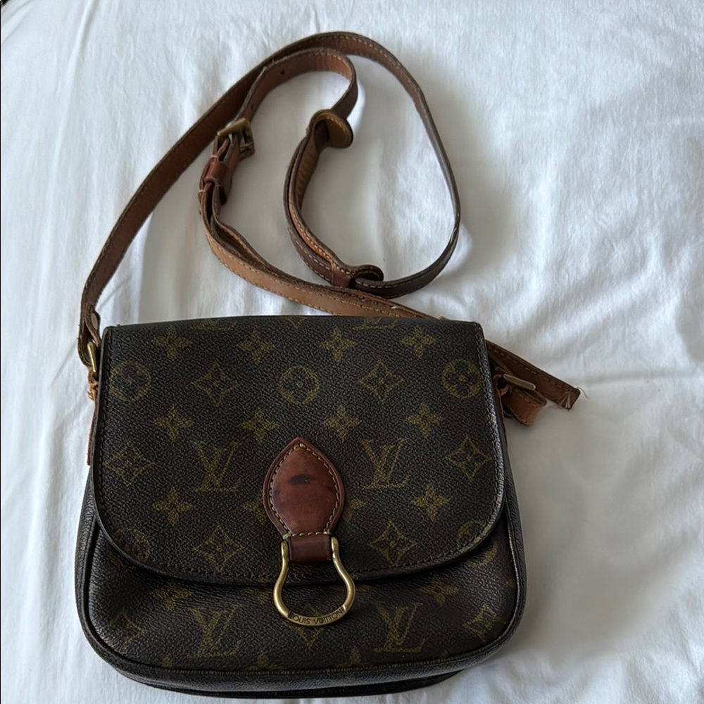 Louis Vuitton St. Cloud Vintage Authentic Monogram Crossbody Bag